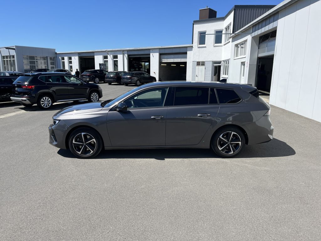 Opel Astra 1.2 GS 3