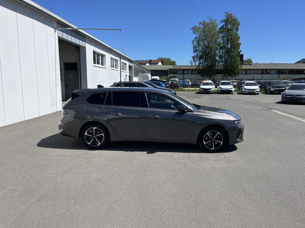 Opel Astra 1.2 GS 6