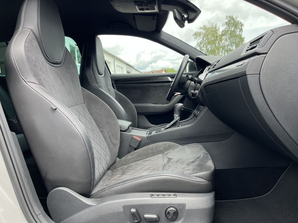 Skoda Superb Combi 2.0 TDI 4x4 DSG SPORTLINE 14