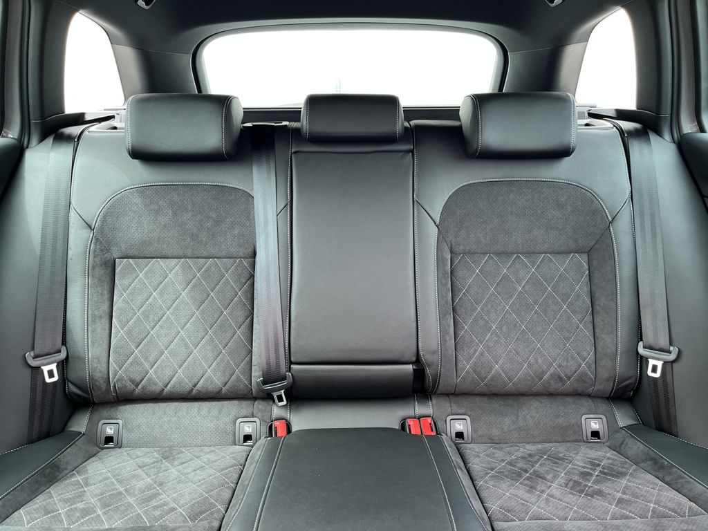 Skoda Superb Combi 2.0 TDI 4x4 DSG SPORTLINE 17