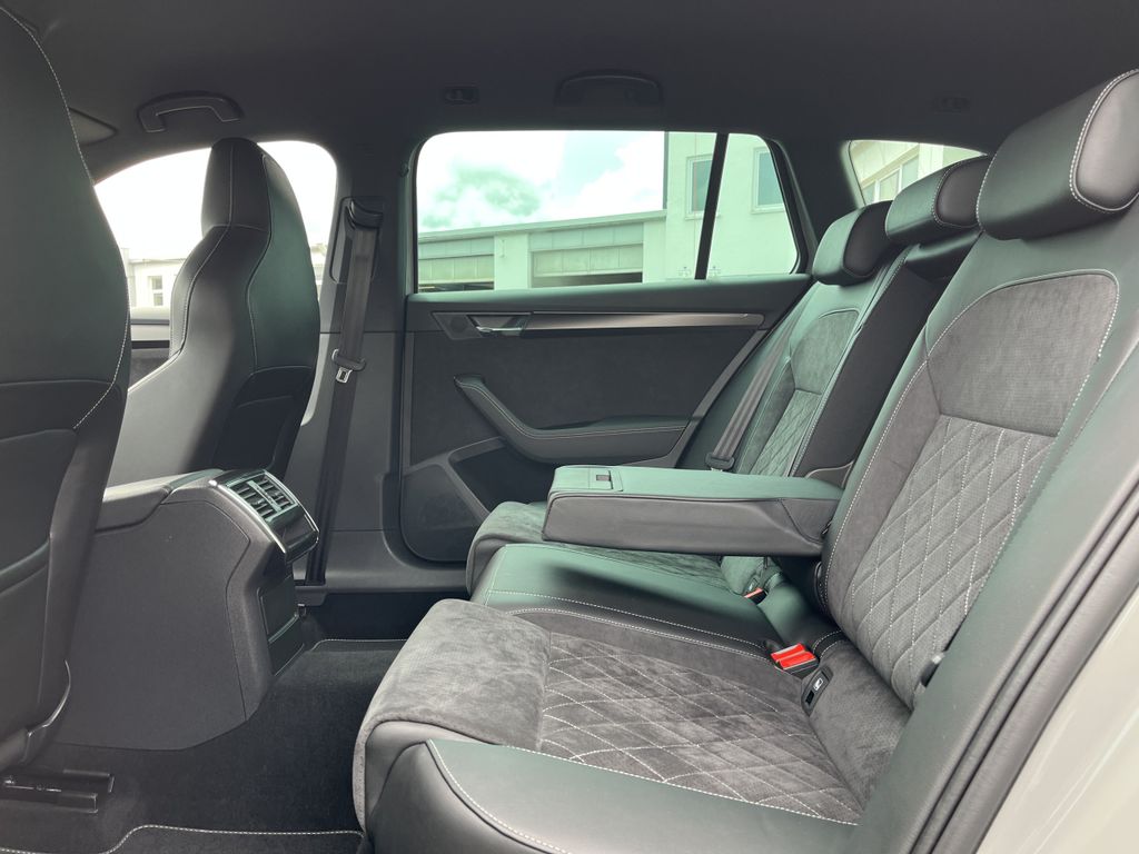 Skoda Superb Combi 2.0 TDI 4x4 DSG SPORTLINE 16