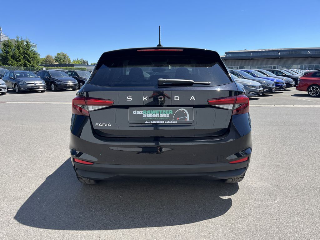 Skoda Fabia 1.5 TSI DSG Selection Tour 8
