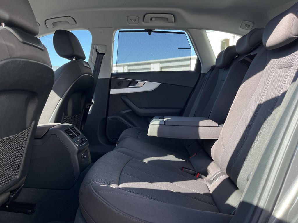 Audi A4 Avant 35 2.0 TDI S tronic AHK 16