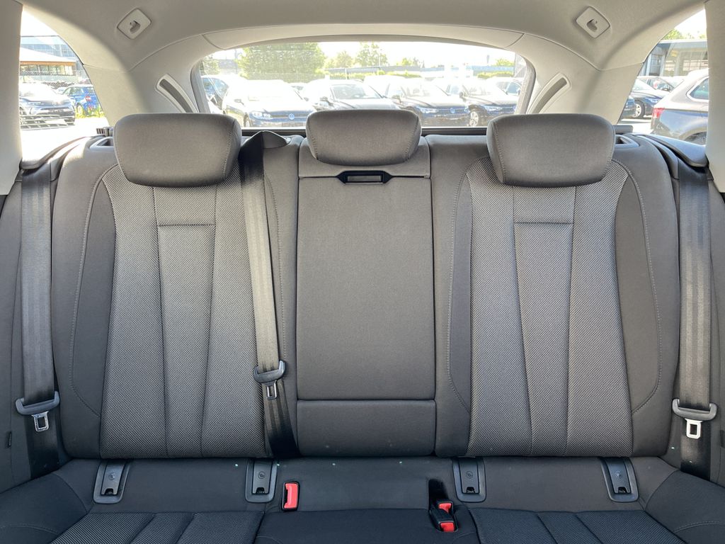 Audi A4 Avant 35 2.0 TDI S tronic AHK 17