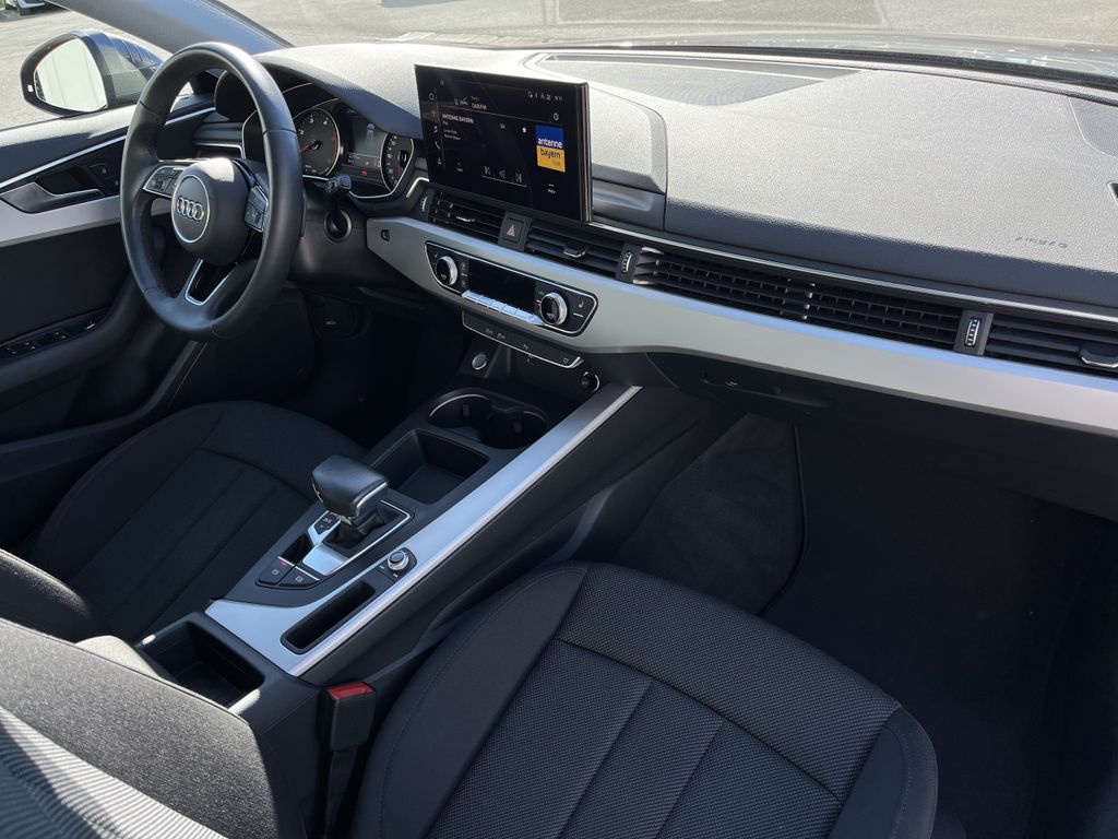 Audi A4 Avant 35 2.0 TDI S tronic AHK 13