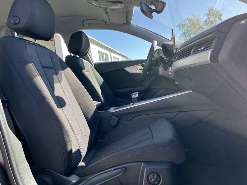 Audi A4 Avant 35 2.0 TDI S tronic AHK 14