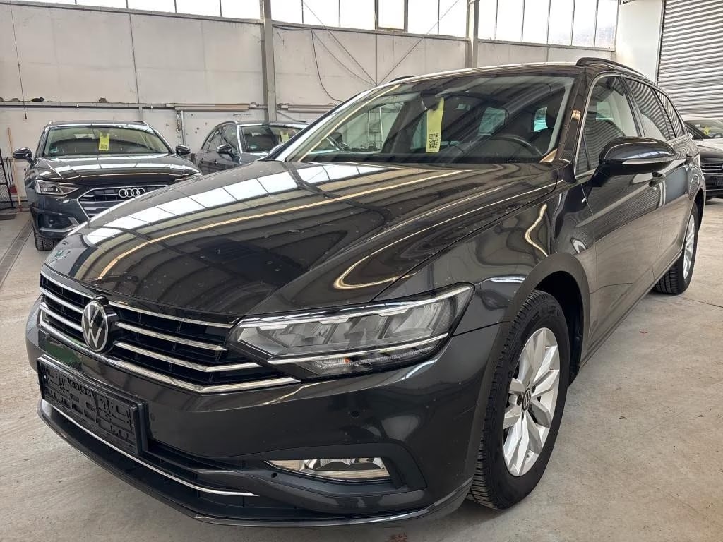 Volkswagen Passat Variant 2.0 2024