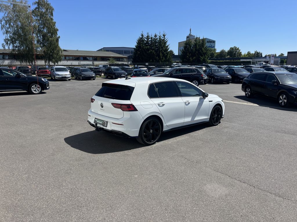 Volkswagen Golf 1.5 TSI DSG R-Line 8