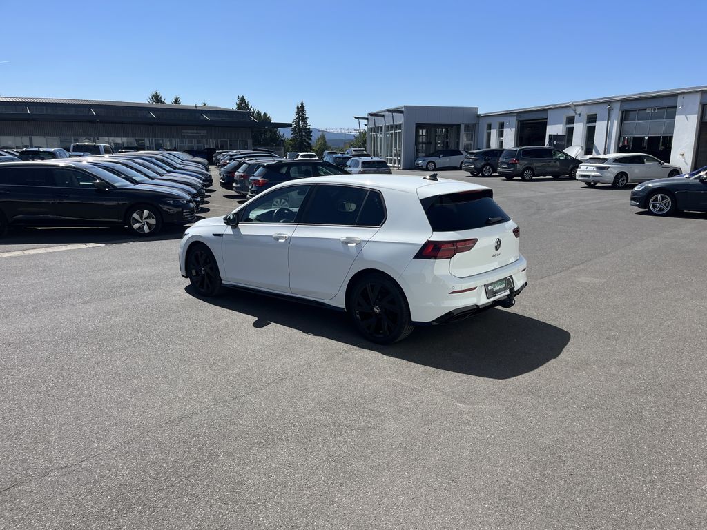 Volkswagen Golf 1.5 TSI DSG R-Line 11