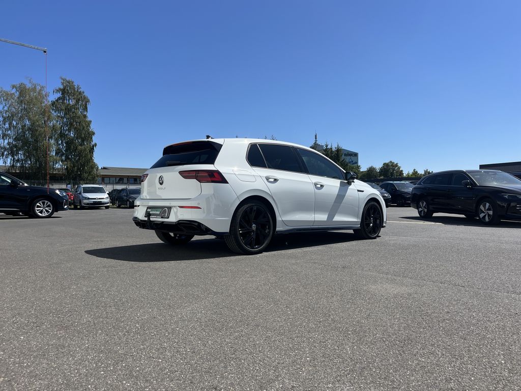 Volkswagen Golf 1.5 TSI DSG R-Line 7
