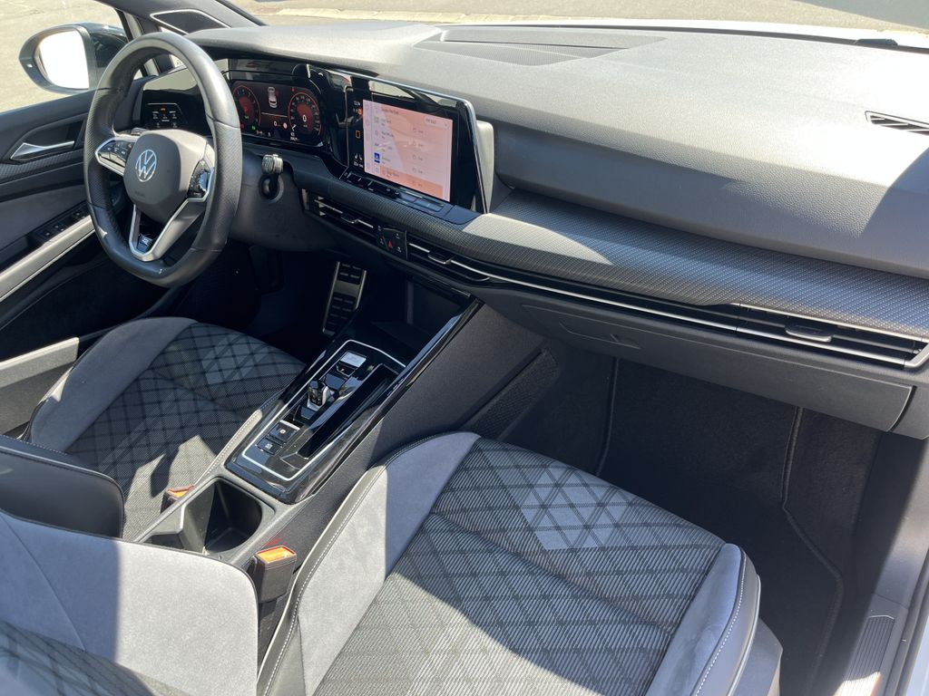 Volkswagen Golf 1.5 TSI DSG R-Line 14