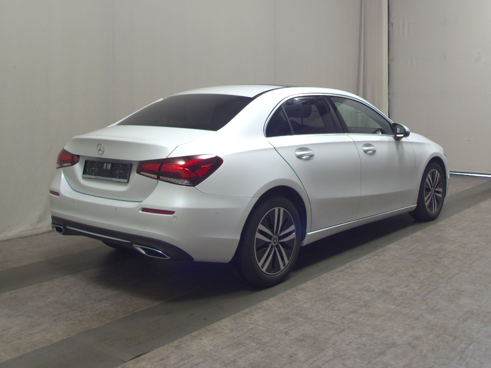 Mercedes-Benz A 180 d Progressive Navi LED Pano RFK 4