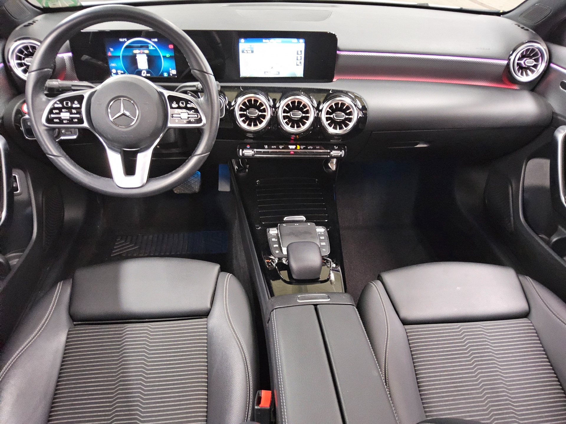 Mercedes-Benz A 180 d Progressive Navi LED Pano RFK 5