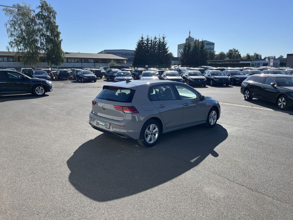 Volkswagen Golf 1.5 TSI Life 8