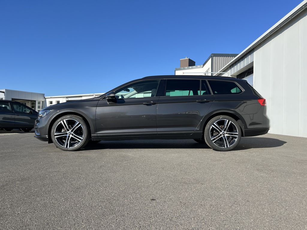 Volkswagen Passat Variant 2.0 TDI R-Line Optik 2