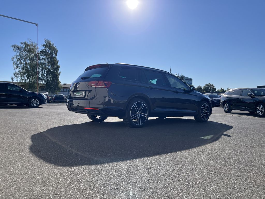Volkswagen Passat Variant 2.0 TDI R-Line Optik 7
