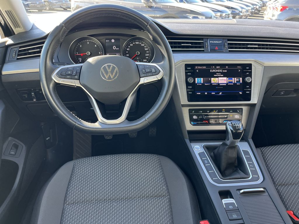 Volkswagen Passat Variant 2.0 TDI R-Line Optik 16