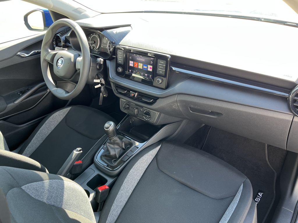 Skoda Fabia 1.0 Easy 13