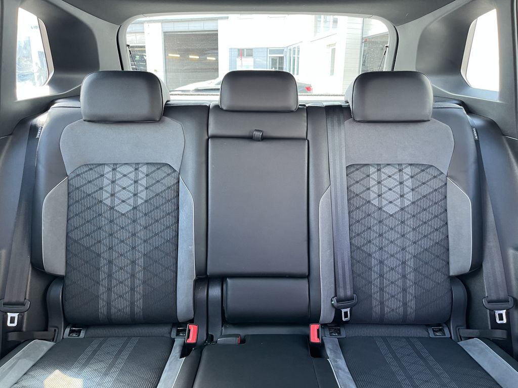 Volkswagen Tiguan 2.0 TSI 4Mo. DSG R-LINE 18