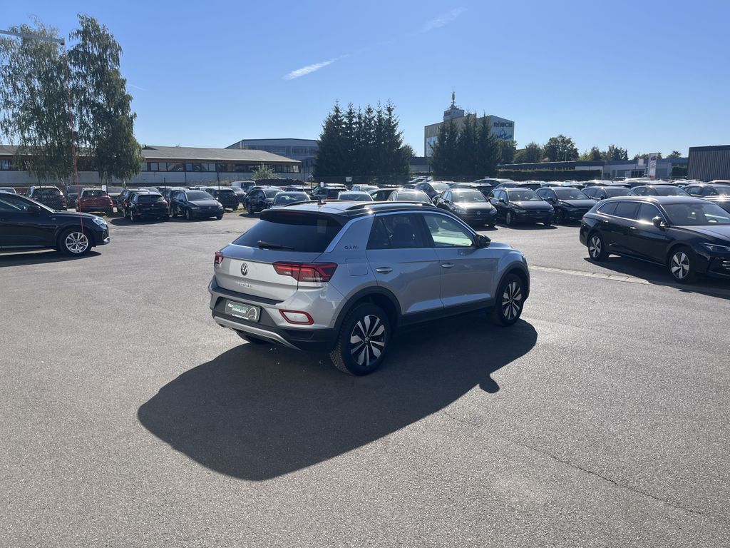 Volkswagen T-Roc 2.0 TDI DSG Life GOAL 8