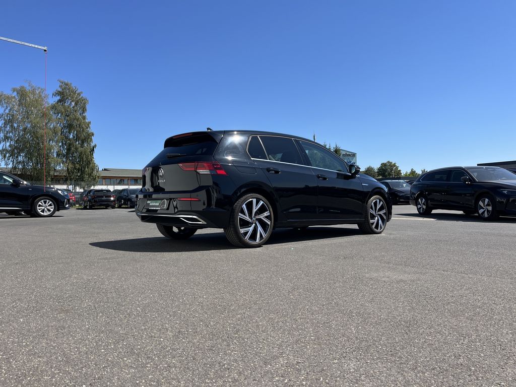 Volkswagen Golf 1.5 TSI Style 7