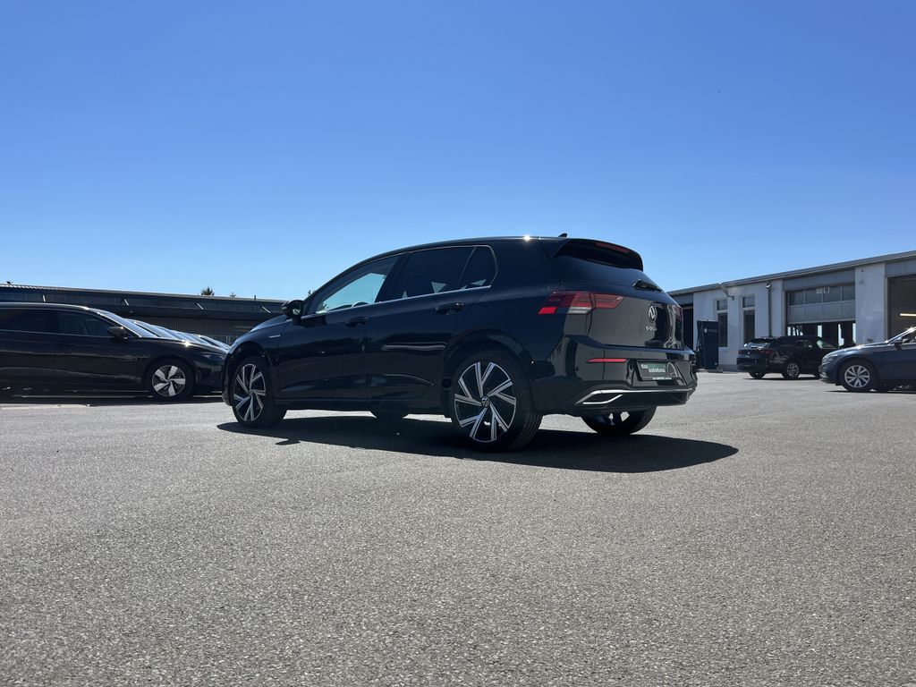 Volkswagen Golf 1.5 TSI Style 10