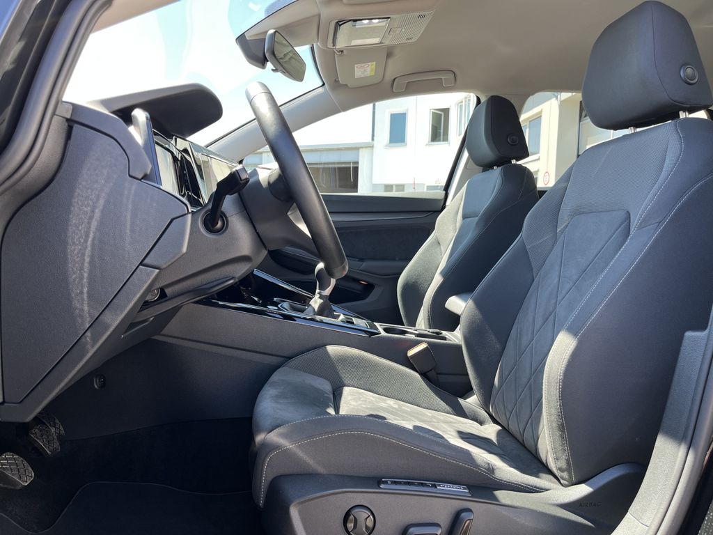 Volkswagen Golf 1.5 TSI Style 13