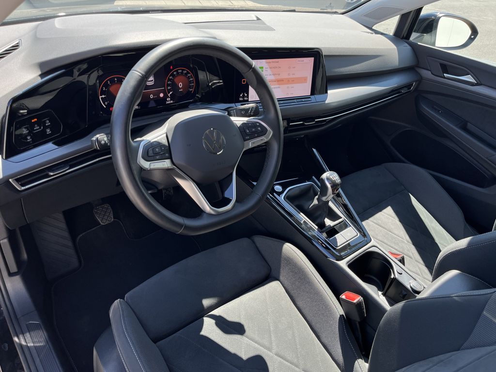 Volkswagen Golf 1.5 TSI Style 12
