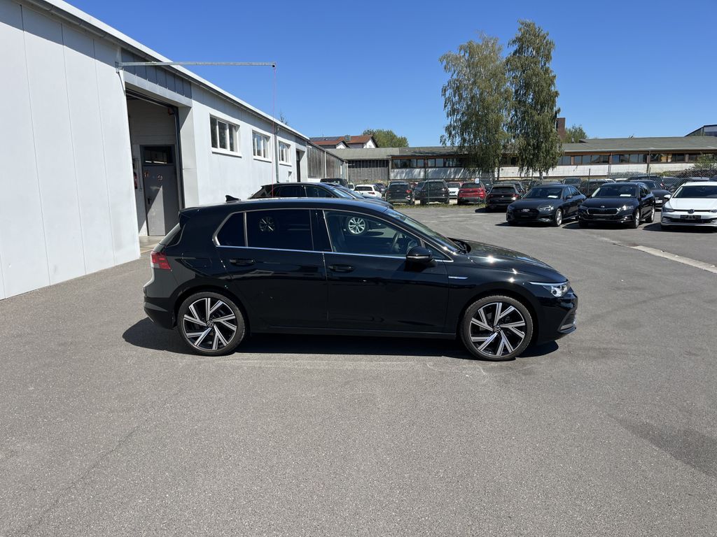 Volkswagen Golf 1.5 TSI Style 6
