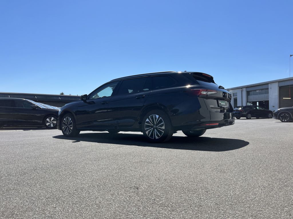 Skoda Superb Combi 2.0 TSI DSG Selection 9