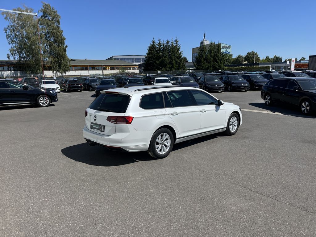 Volkswagen Passat Variant 2.0 TDI DSG Conceptline 8