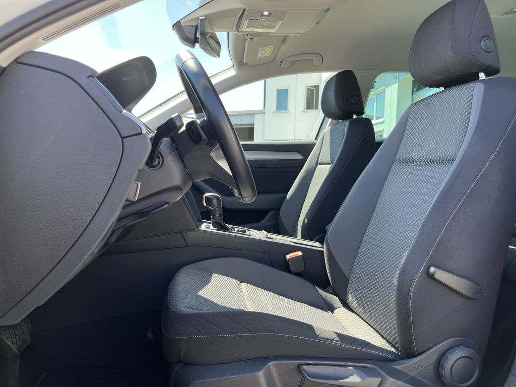Volkswagen Passat Variant 2.0 TDI DSG Conceptline 13