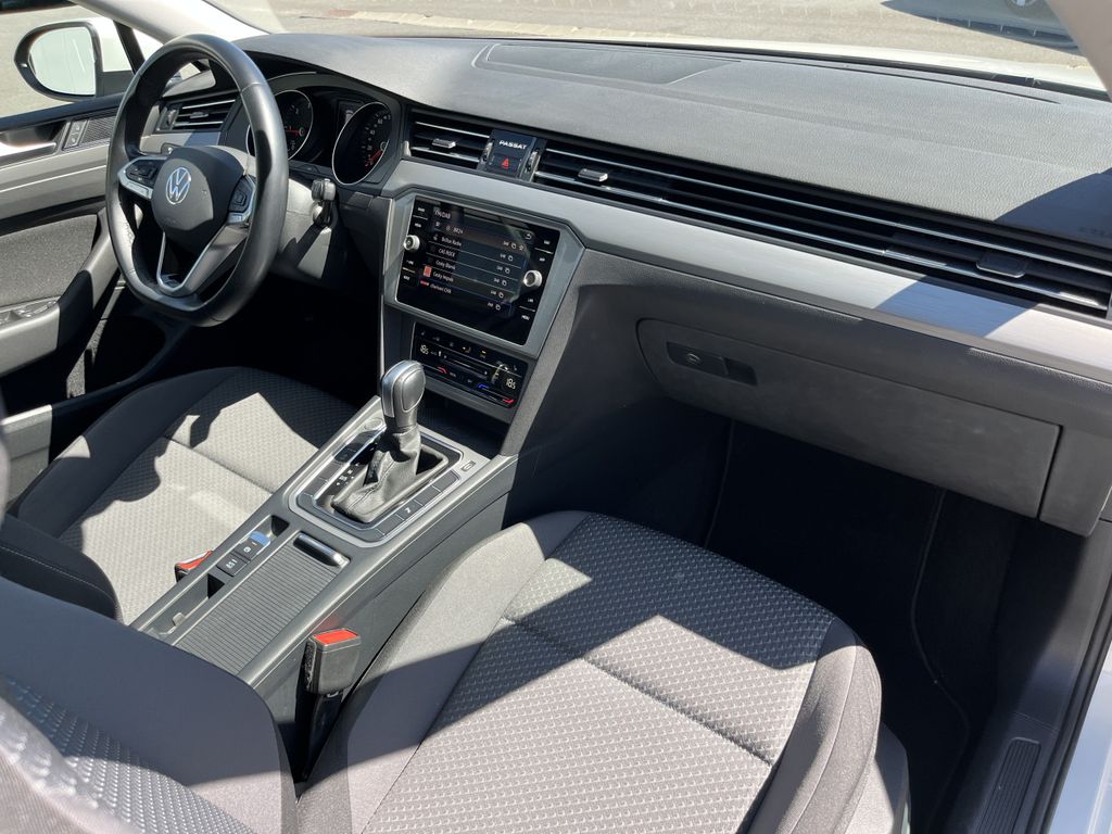 Volkswagen Passat Variant 2.0 TDI DSG Conceptline 14