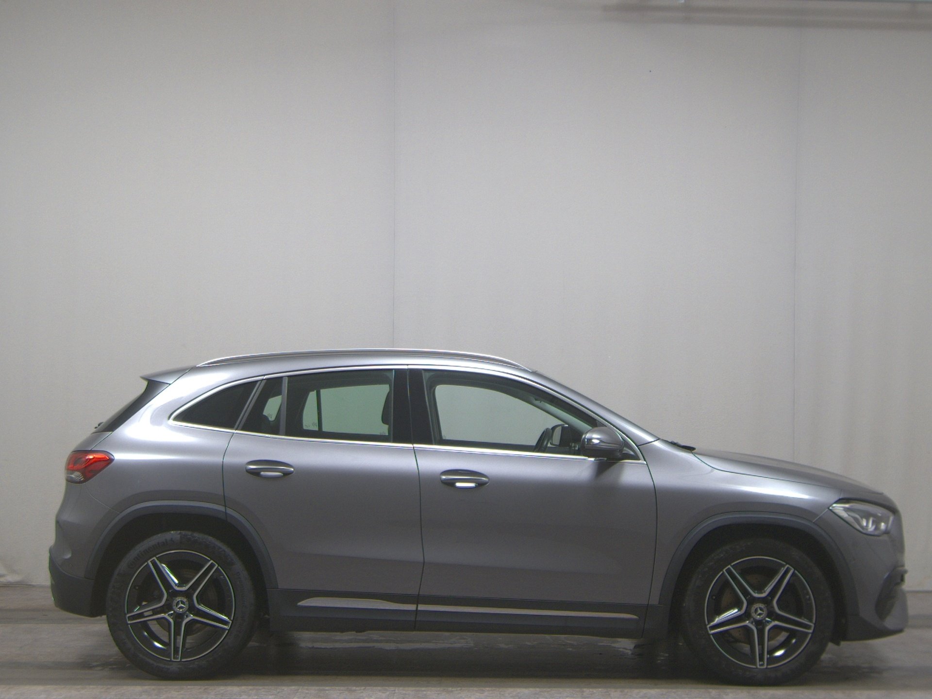 Mercedes-Benz GLA 220 d AMG-Line Navi LED MBUX AHK RFK