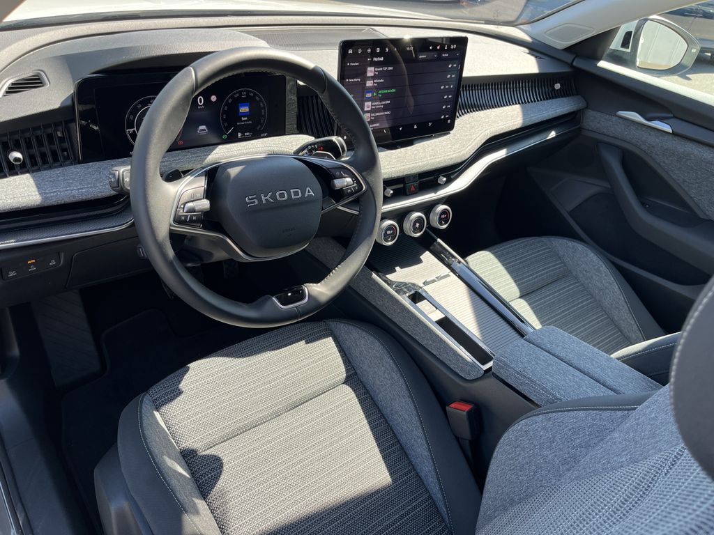 Skoda Superb Combi 2.0 TSI DSG Selection 11