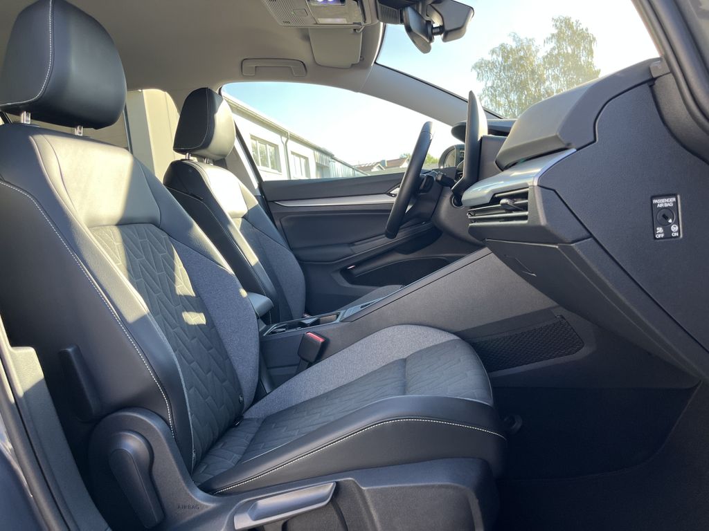 Volkswagen Golf Variant 1.5 TSI DSG Life GOAL 15