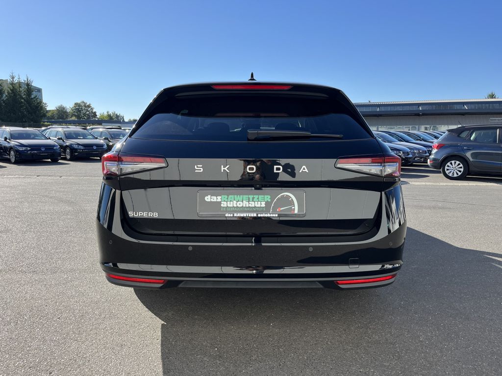 Skoda Superb Combi 2.0 TSI DSG Selection 9