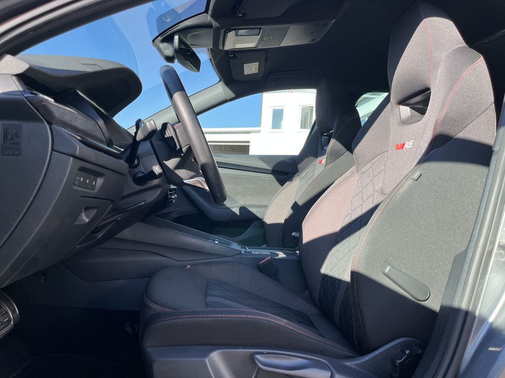 Skoda Octavia Combi 2.0 TDI DSG RS 13