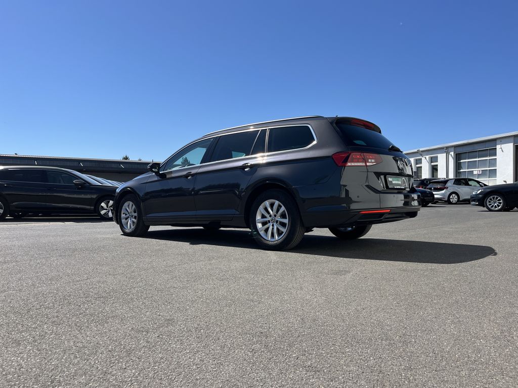 Volkswagen Passat Variant 2.0 TDI DSG Business 9