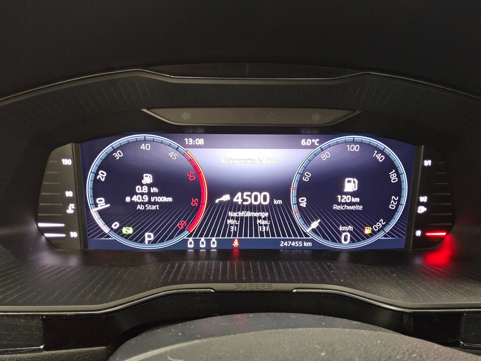 Skoda Superb Kombi 2.0 TDI Style Leder LED vc AHK 8