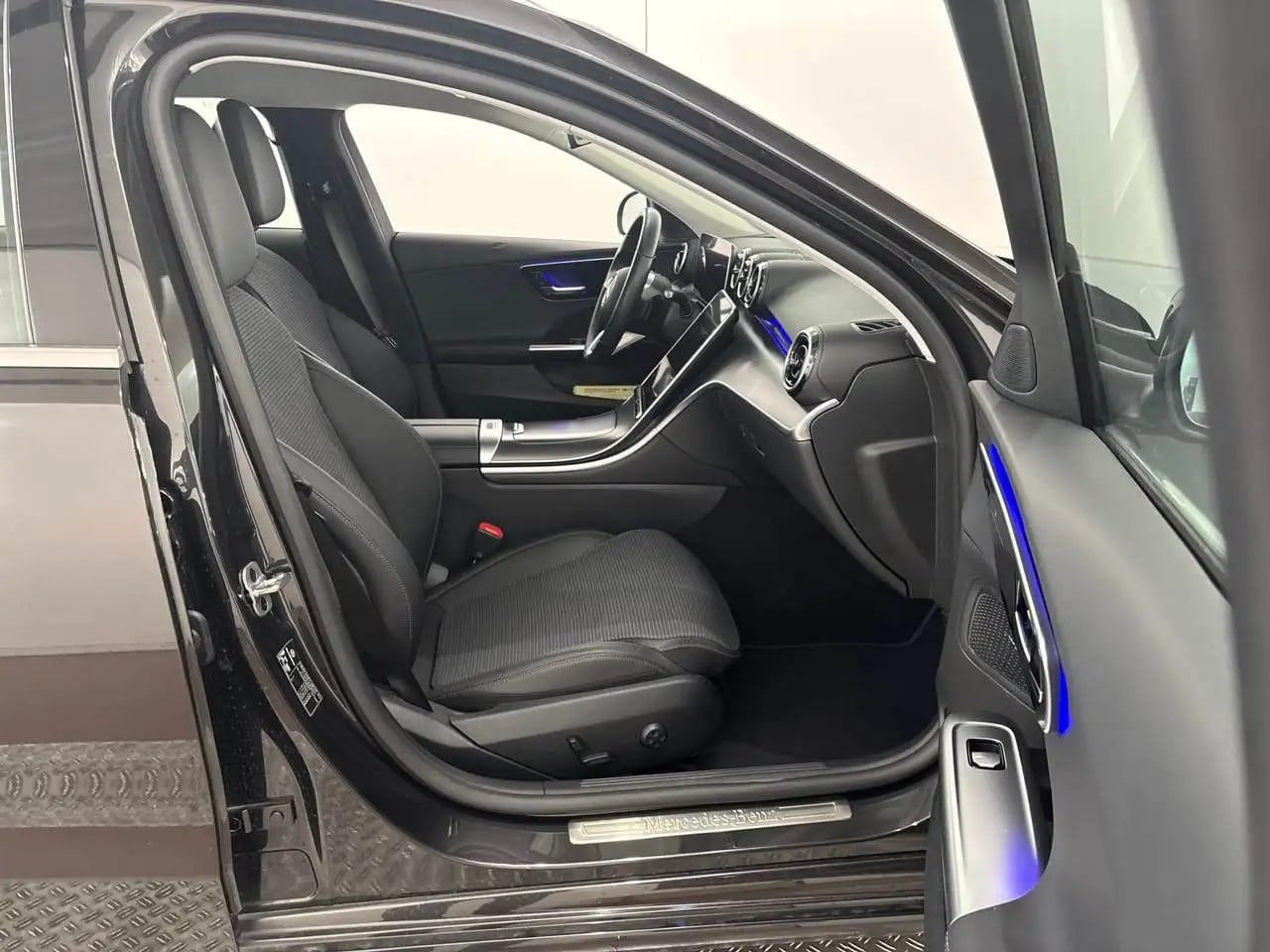 Mercedes-Benz C 200 d MBUXDisplay*Kamera*LED*Teilleder*Navi+*1 8