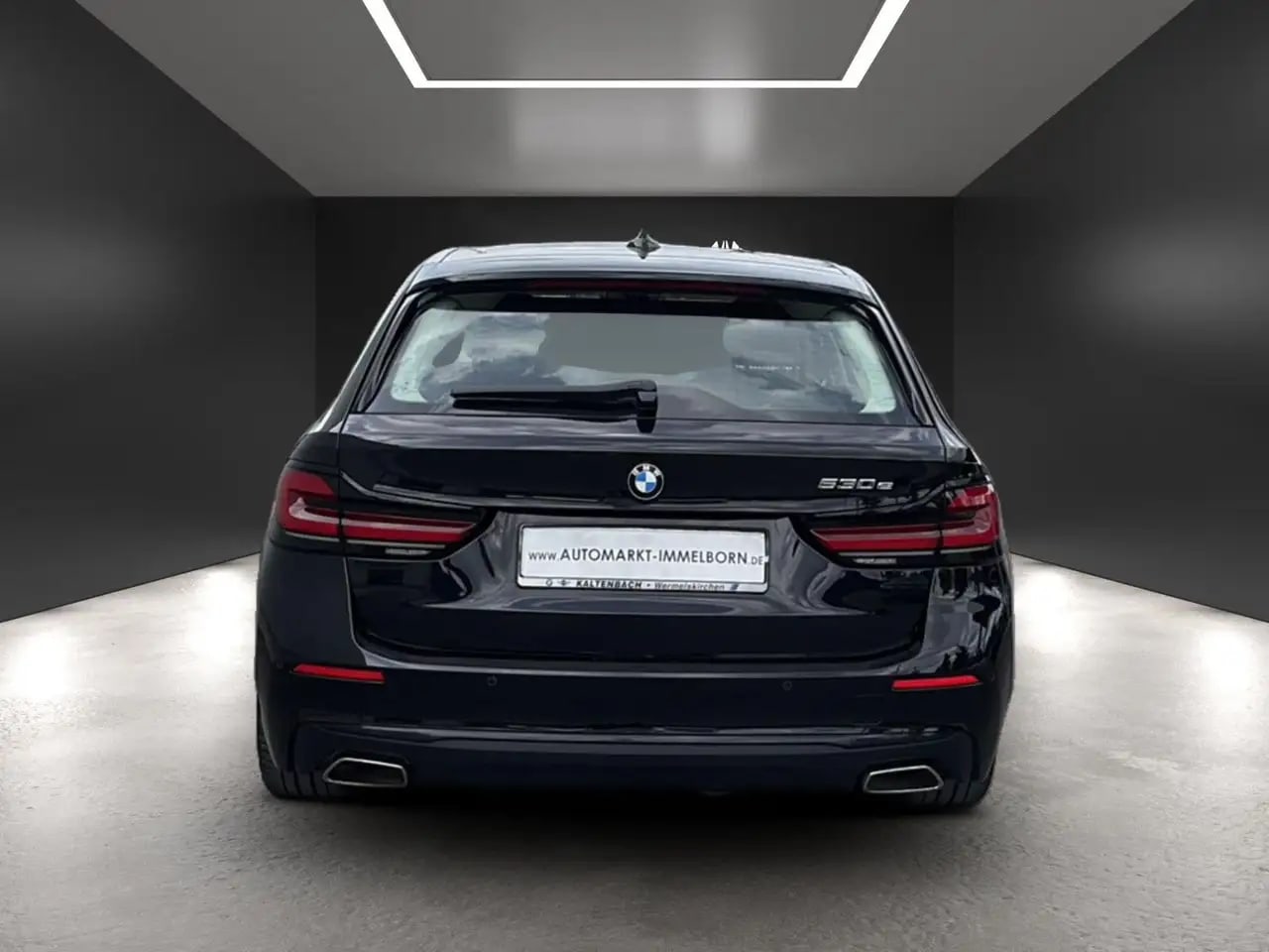 BMW 530 e AHK*VollLeder*LED*LivecP*NaviTouch*DAB*18 10
