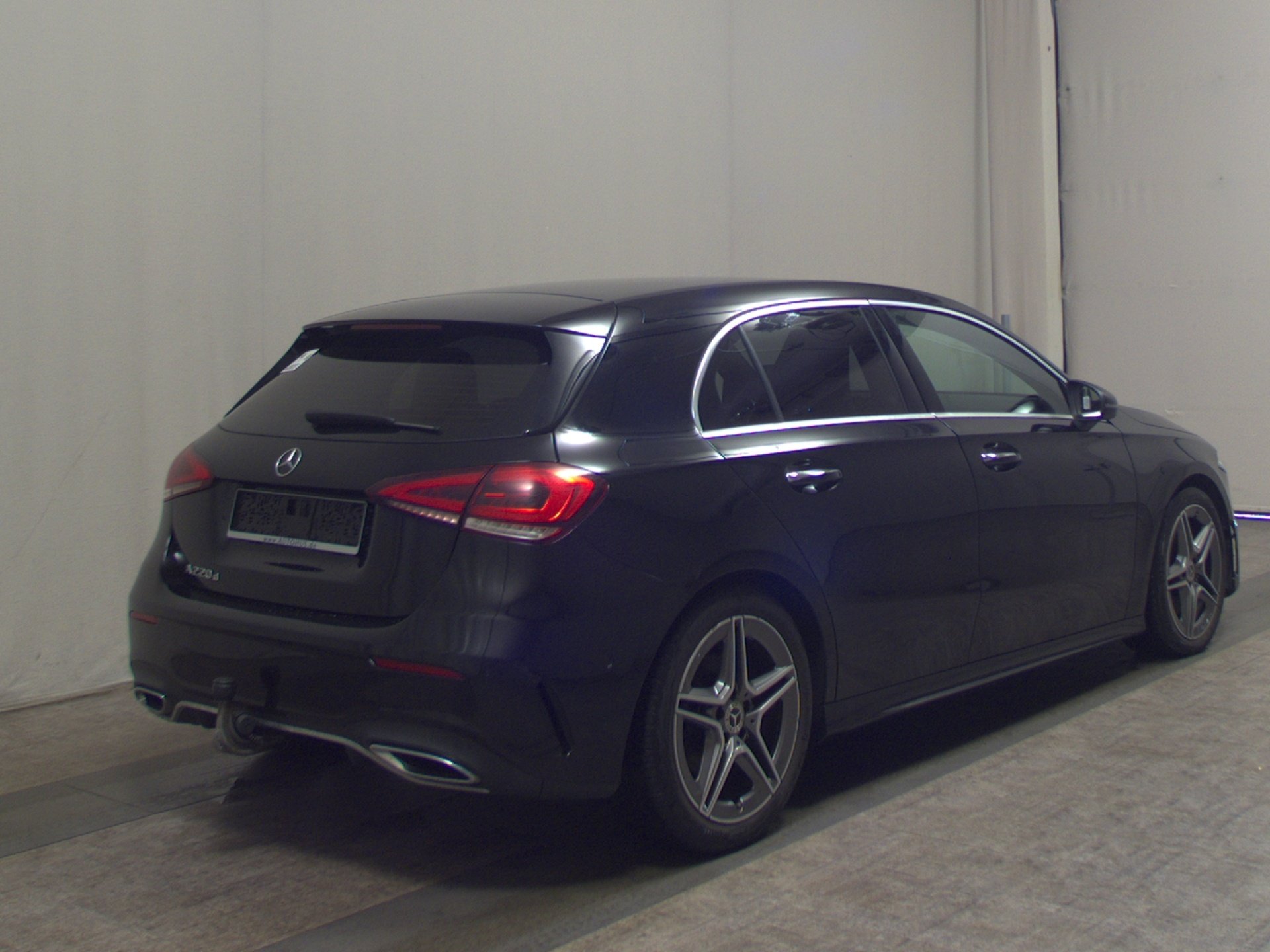 Mercedes-Benz A 220 d AMG-Line Navi LED MBUX RFK AHK 4