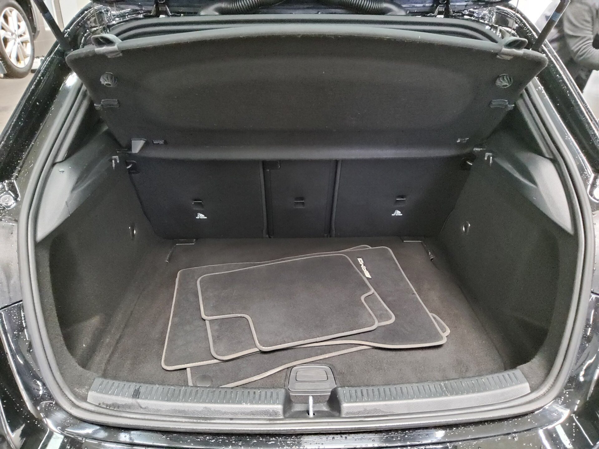 Mercedes-Benz A 220 d AMG-Line Navi LED MBUX RFK AHK 12