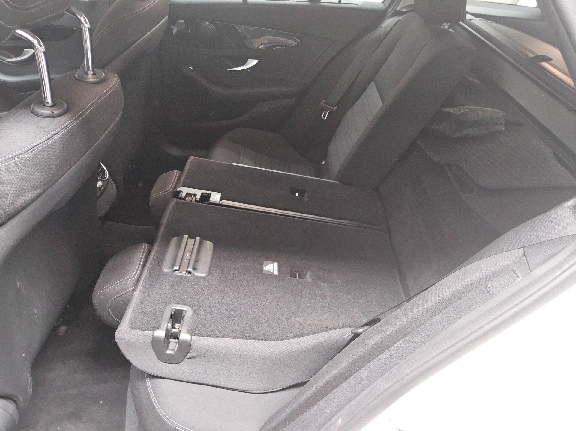 Mercedes-Benz C 300 T de Avantgarde Navi LED AHK RFK Distr.+ 13