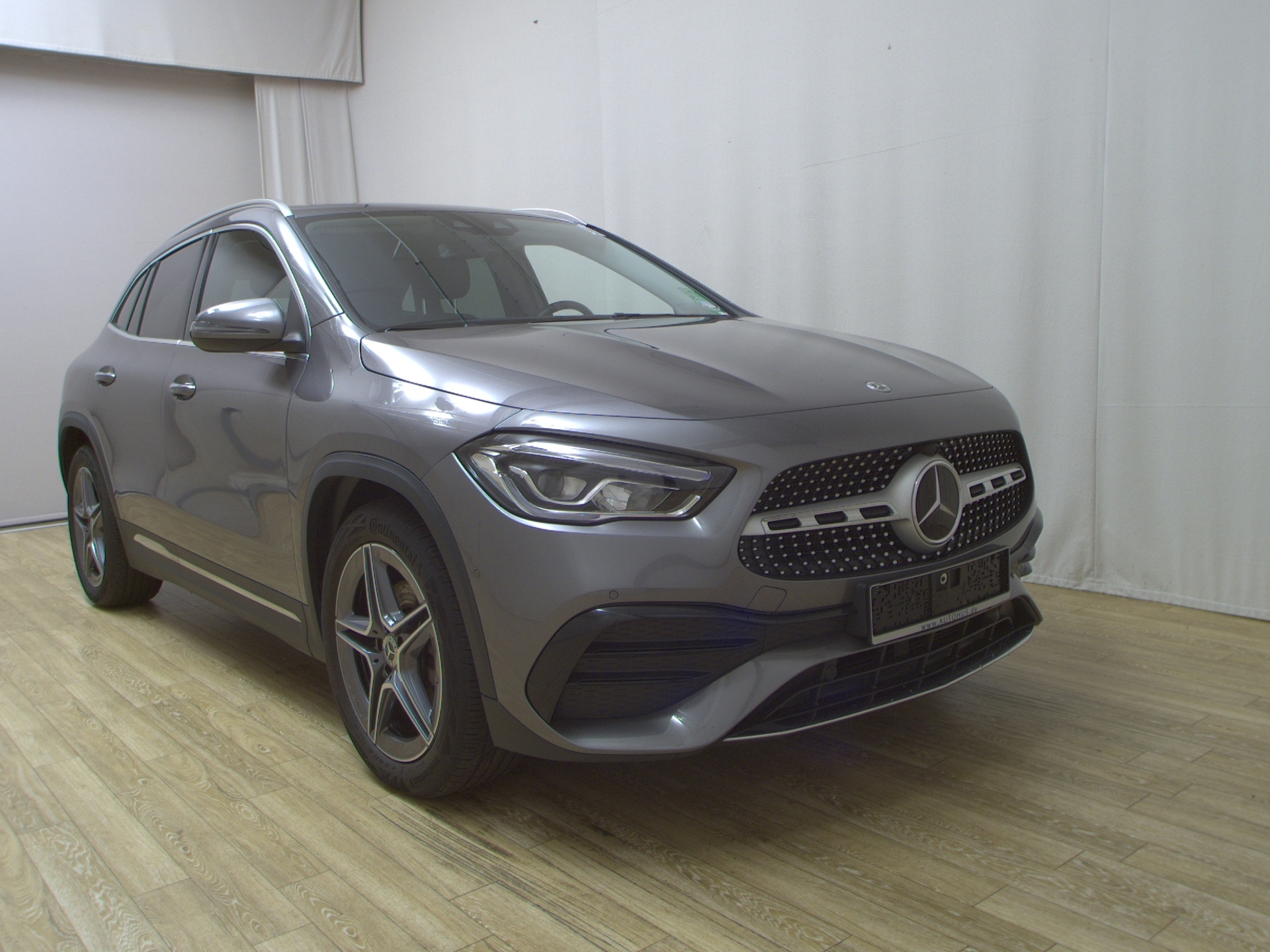 Mercedes-Benz GLA 200 d 4M AMG-Line Navi LED StHzg Distronic+ 3