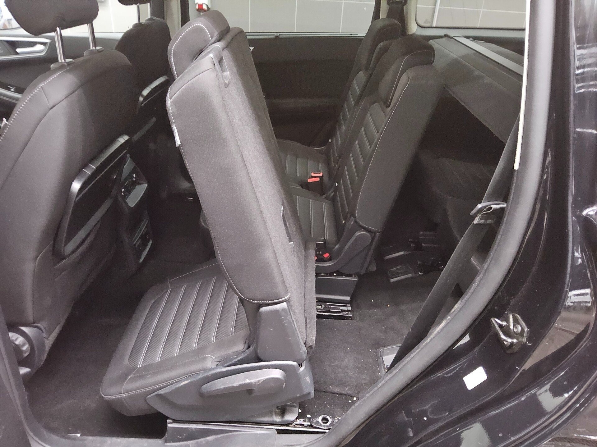 Ford Galaxy 2.0 EB Titanium 7-Sitzer LED Navi RfK PDC 12