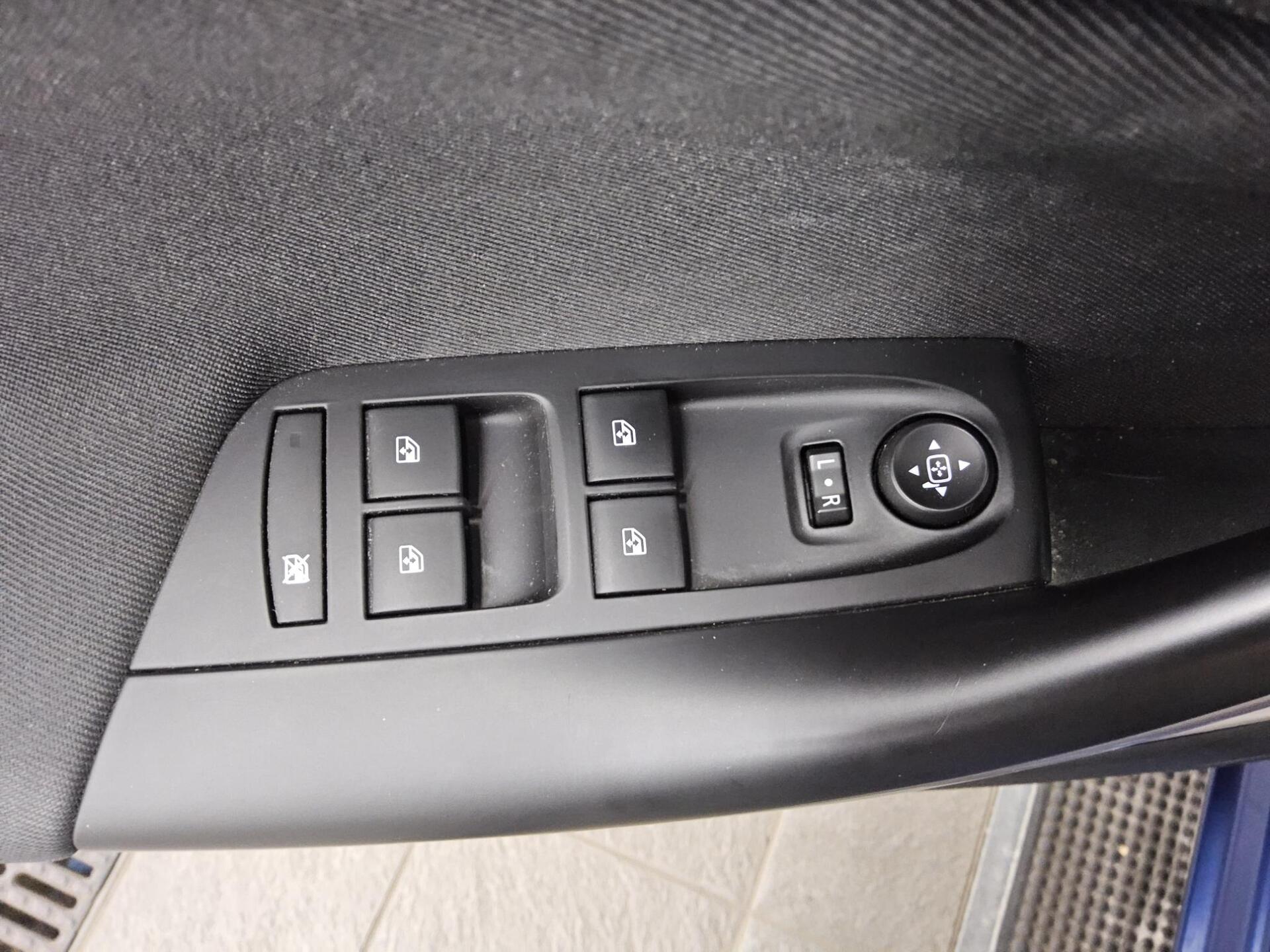 Opel Astra ST 1.2 Turbo Edition Navi PDC Bluetooth 9