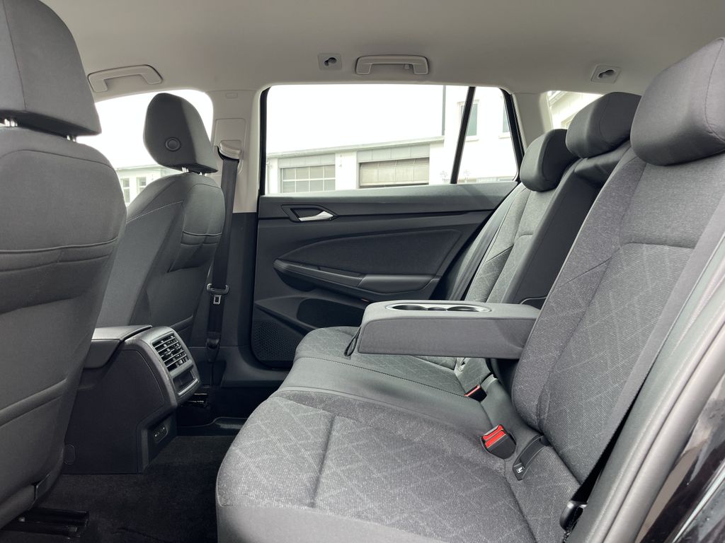 Volkswagen Golf Variant 1.5 TSI DSG Life 14