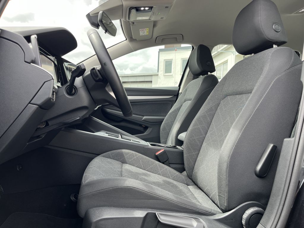 Volkswagen Golf Variant 1.5 TSI DSG Life 10